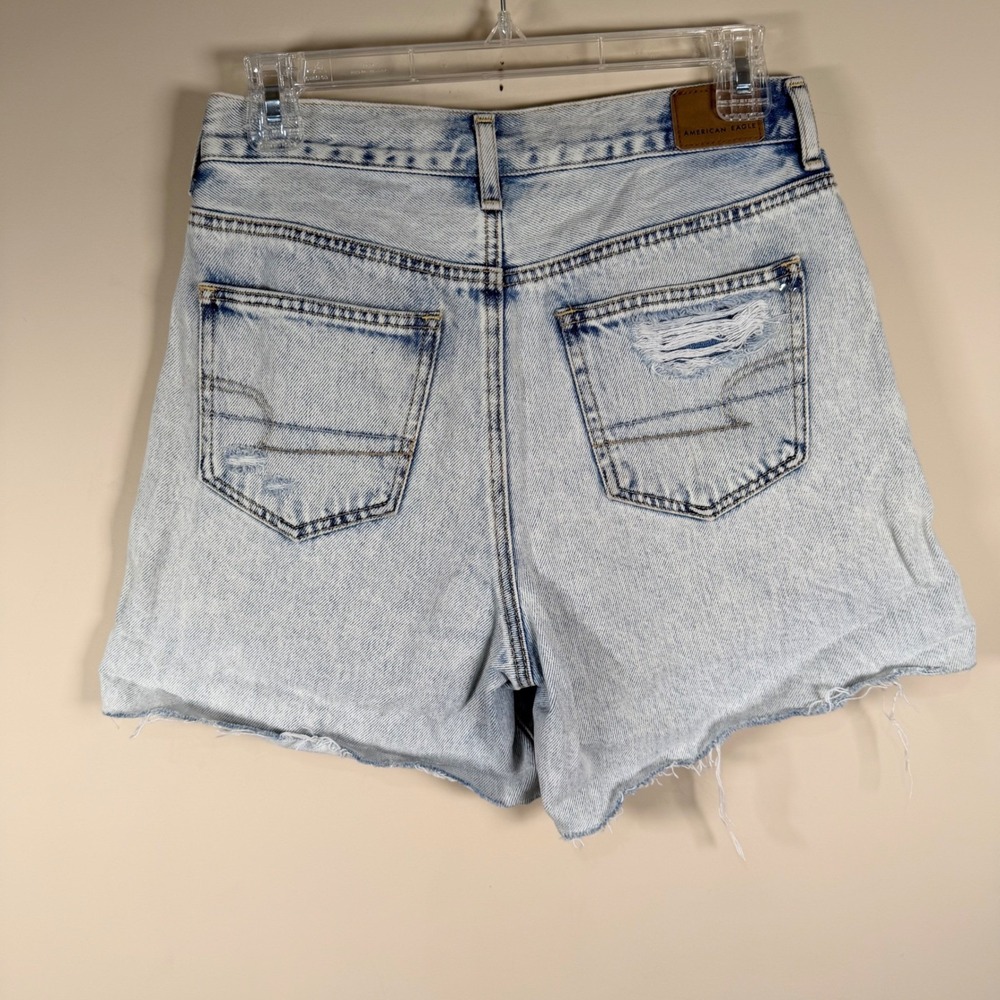 American Eagle Womens High Rise Distressed Denim Mom Short Size 2 Acid Wash Jort - Picture 5 of 12